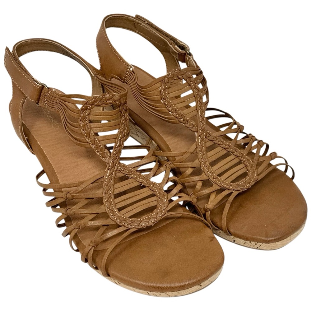 NEW Baretraps Women’s Areana Wedge Sandal Auburn Brown Size 9.5